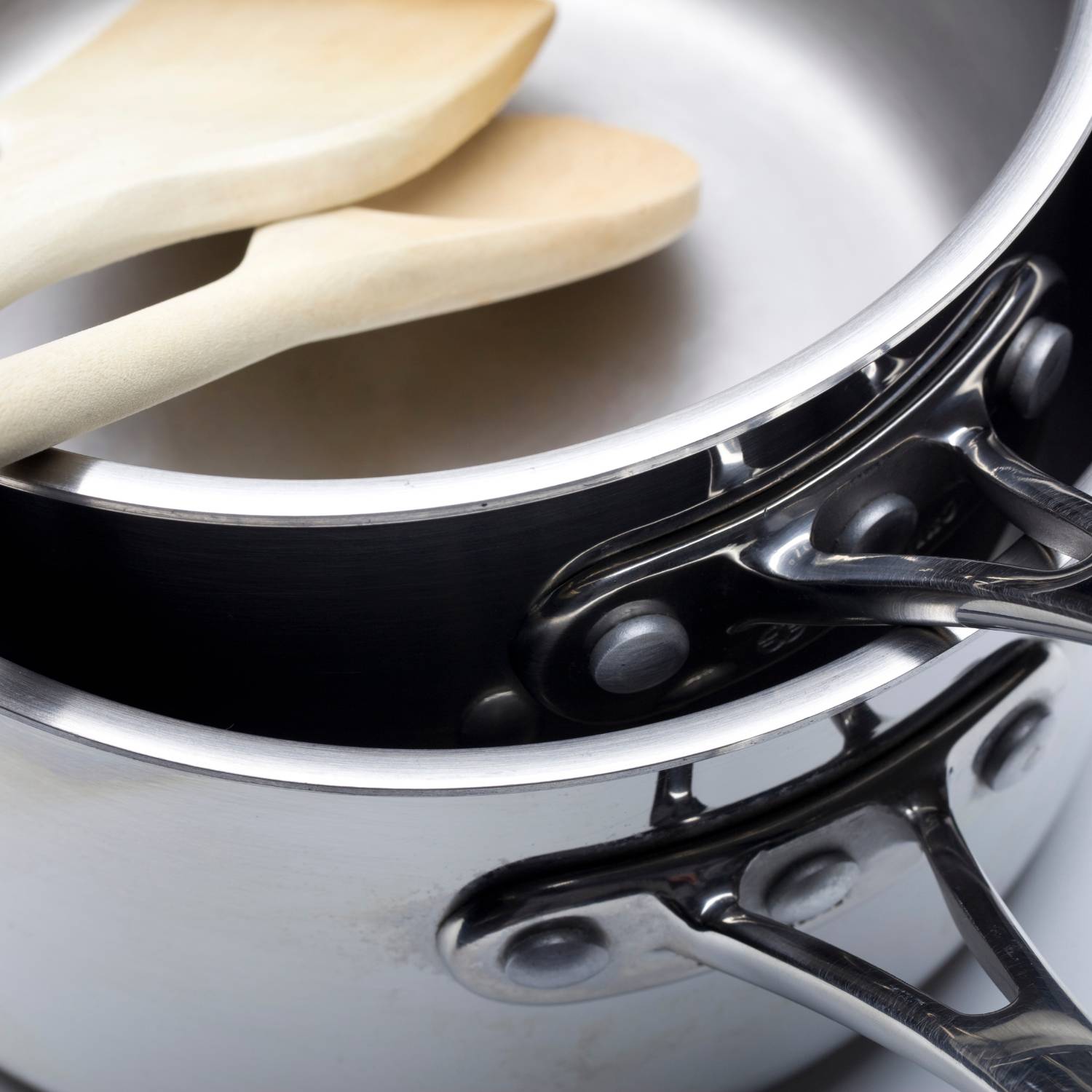 A nonstick ceramic cookware set